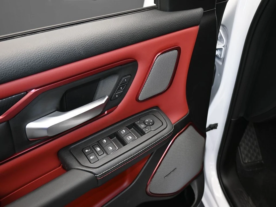 2025 Ram 1500 2nd Gen - Image 13 of 31