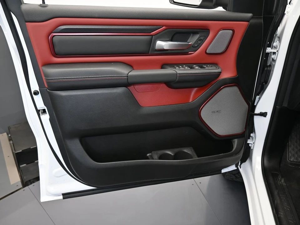 2025 Ram 1500 2nd Gen - Image 12 of 31