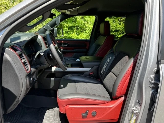 2025 Ram 1500 2nd Gen - Image 12 of 31