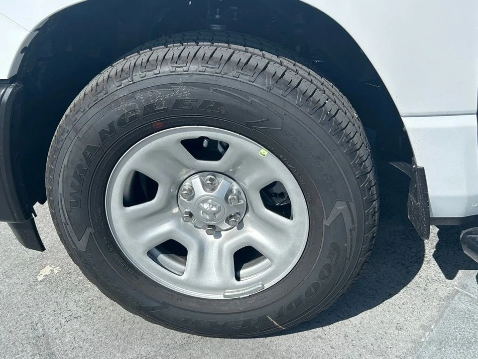2025 Ram 1500 2nd Gen - Image 13 of 21