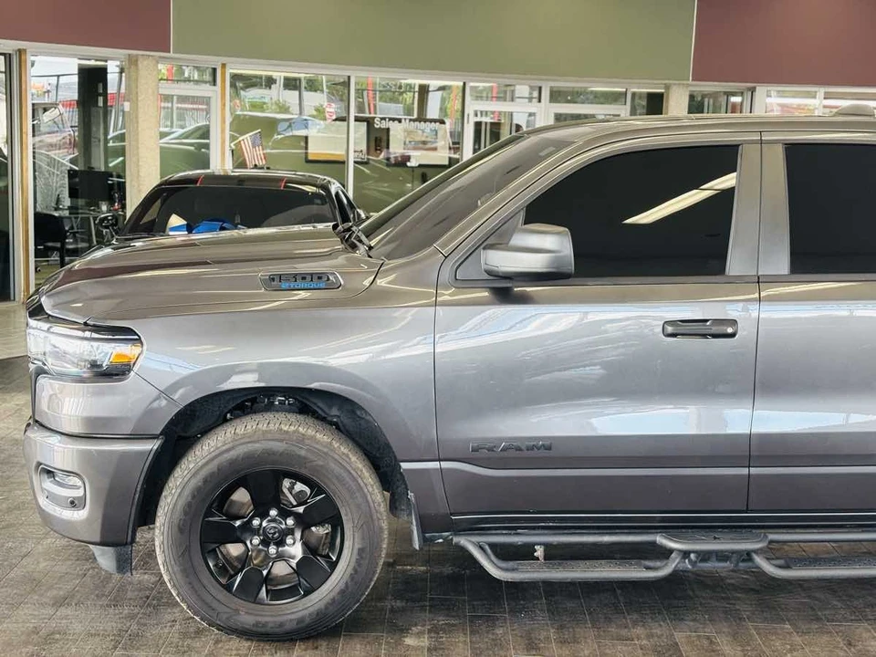 2025 Ram 1500 2nd Gen - Image 17 of 31