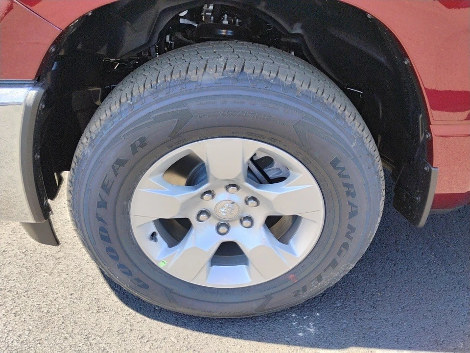 2025 Ram 1500 2nd Gen - Image 9 of 12
