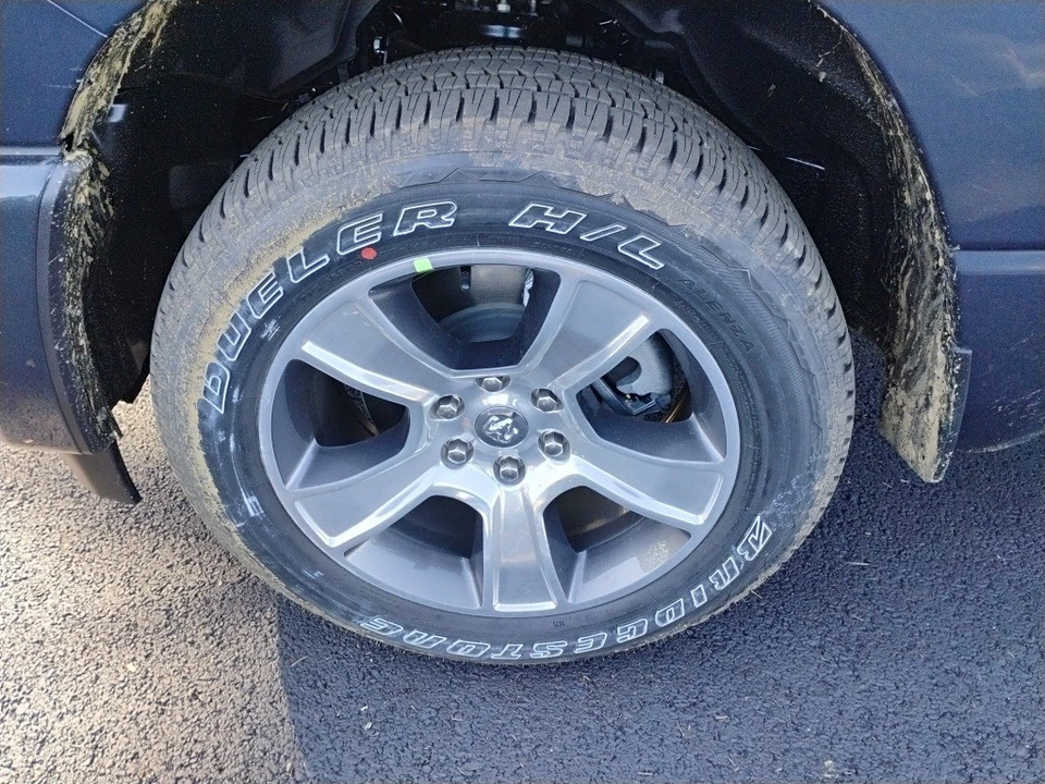 2025 Ram 1500 2nd Gen - Image 9 of 12