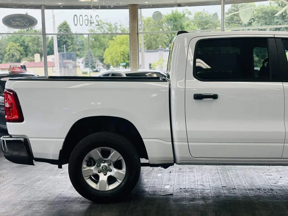 2025 Ram 1500 2nd Gen - Image 6 of 31