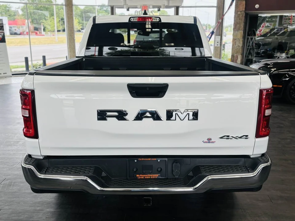 2025 Ram 1500 2nd Gen - Image 8 of 31