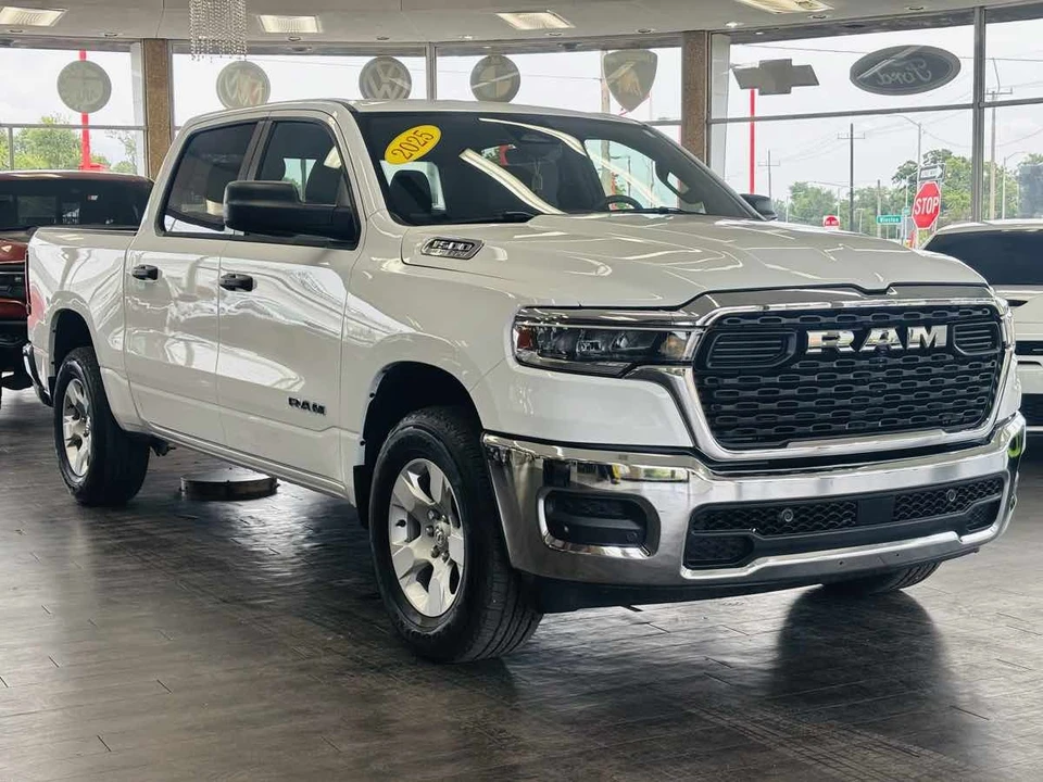 2025 Ram 1500 2nd Gen - Image 4 of 31