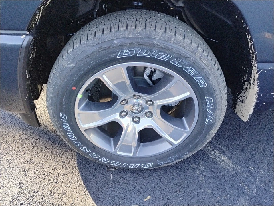 2025 Ram 1500 2nd Gen - Image 9 of 12