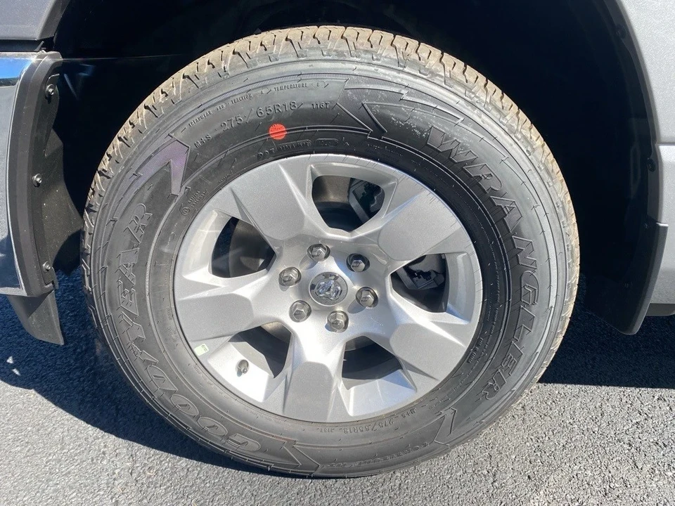 2025 Ram 1500 2nd Gen - Image 9 of 12