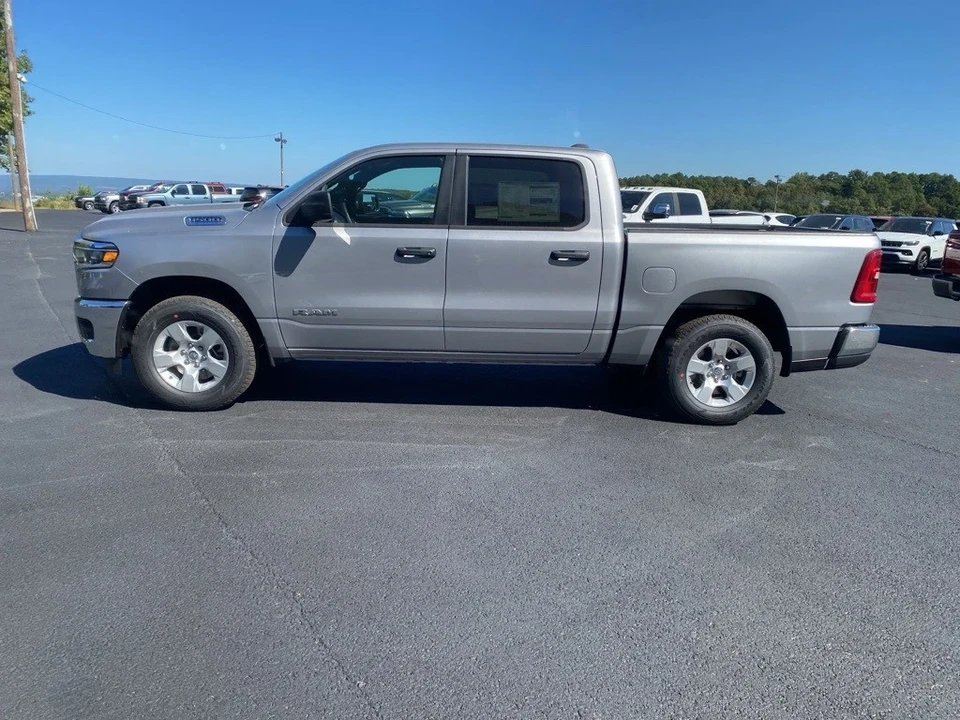 2025 Ram 1500 2nd Gen - Image 8 of 12