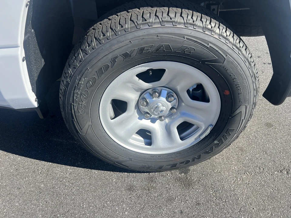 2025 Ram 1500 2nd Gen - Image 9 of 21