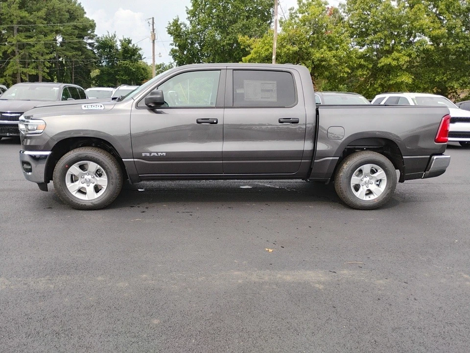 2025 Ram 1500 2nd Gen - Image 8 of 12