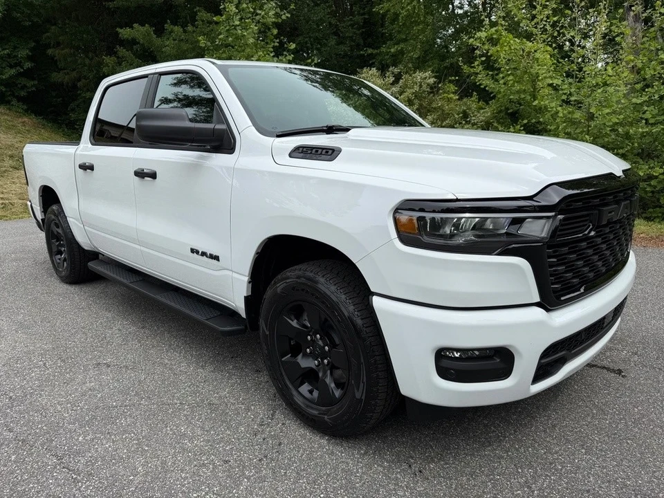 2025 Ram 1500 2nd Gen - Image 5 of 12