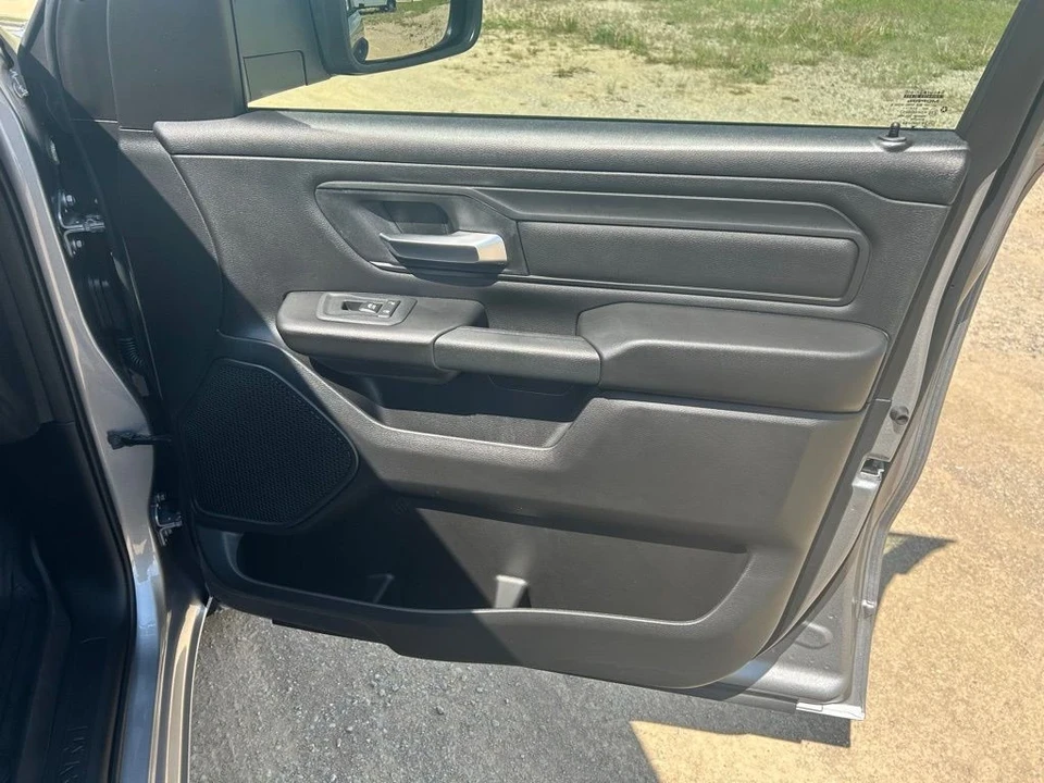 2025 Ram 1500 2nd Gen - Image 14 of 21