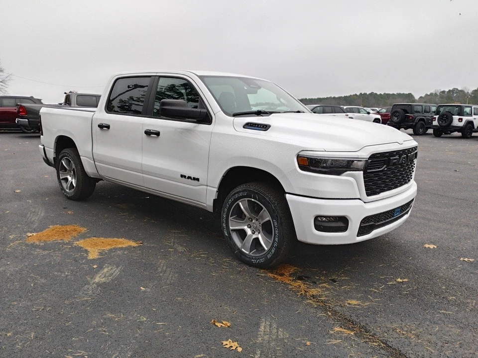 2025 Ram 1500 2nd Gen - Image 3 of 12