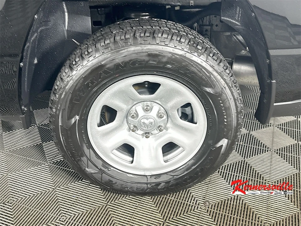 2025 Ram 1500 2nd Gen - Image 17 of 21