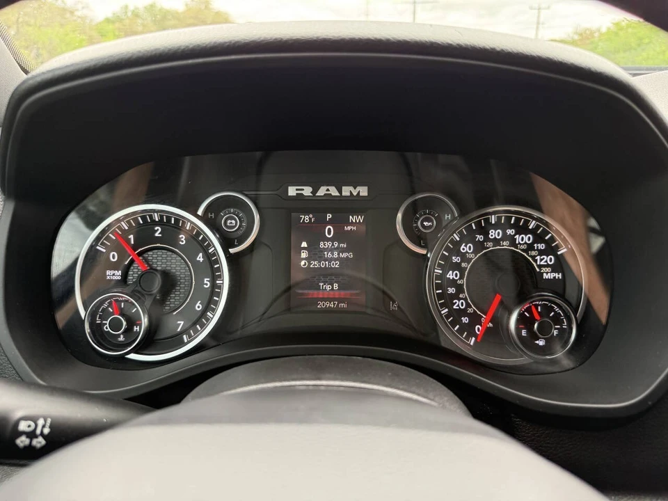 2025 Ram 1500 2nd Gen - Image 27 of 30