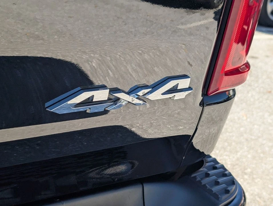 2025 Ram 1500 2nd Gen - Image 17 of 21