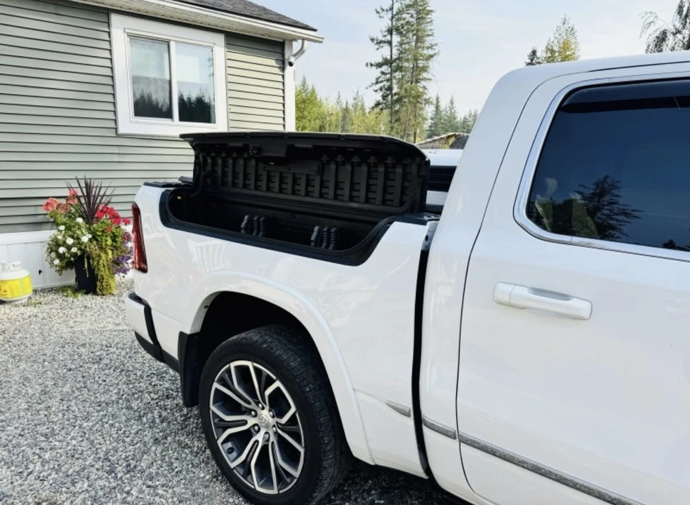 2025 Ram 1500 2nd Gen - Image 8 of 9