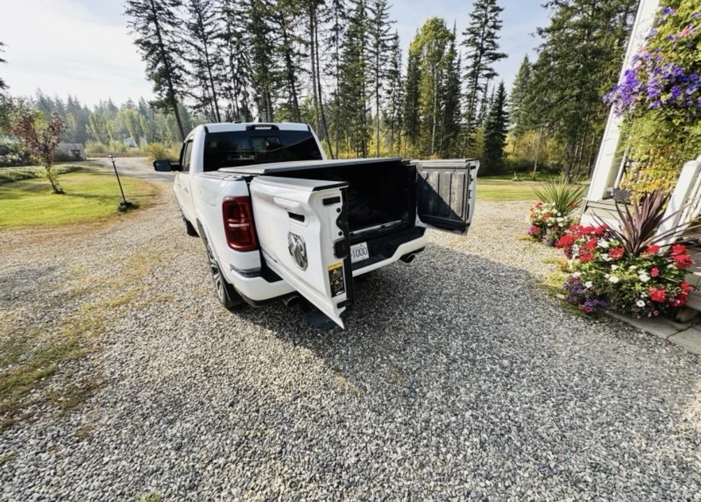 2025 Ram 1500 2nd Gen - Image 9 of 9