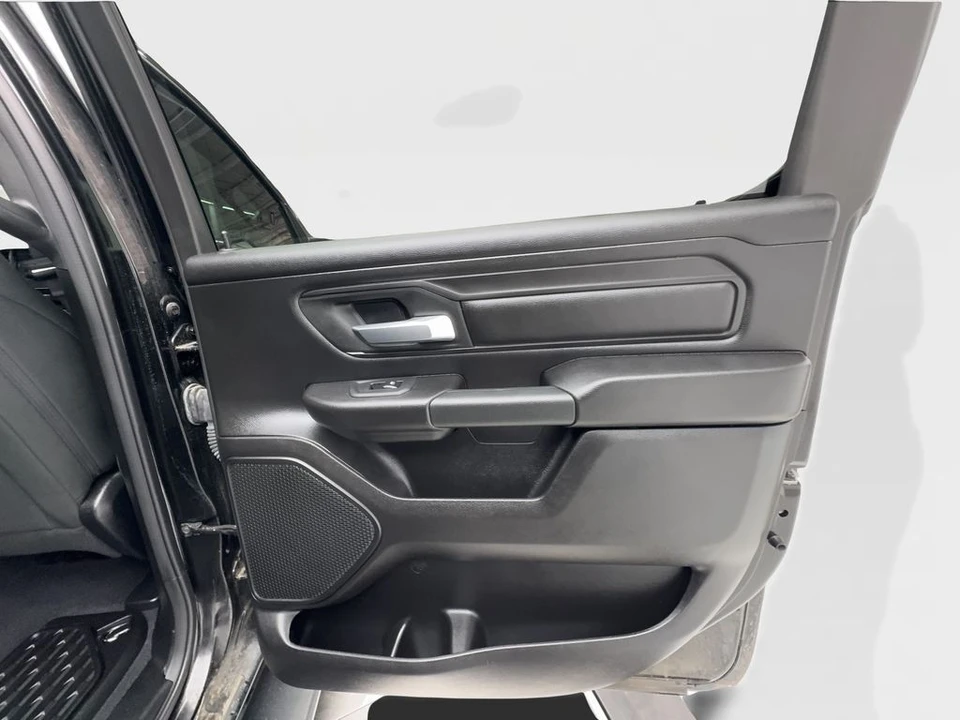2025 Ram 1500 2nd Gen - Image 28 of 31