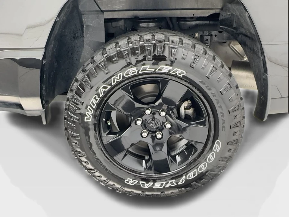 2025 Ram 1500 2nd Gen - Image 12 of 31