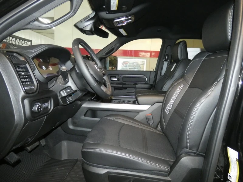 2025 Ram 2500 - Image 11 of 31