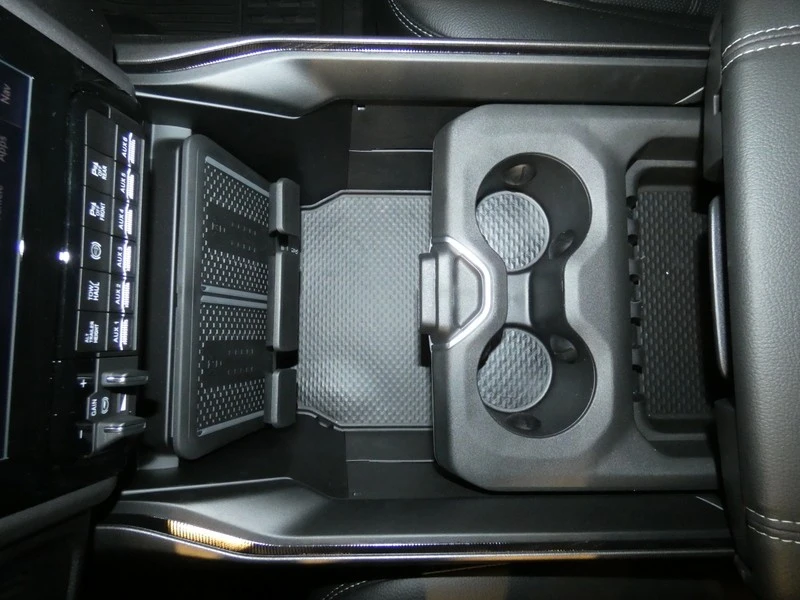 2025 Ram 2500 - Image 18 of 31