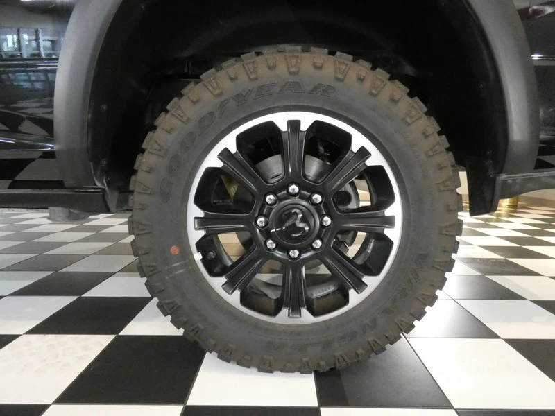 2025 Ram 2500 - Image 8 of 31