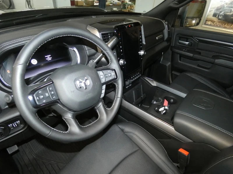 2025 Ram 2500 - Image 9 of 31