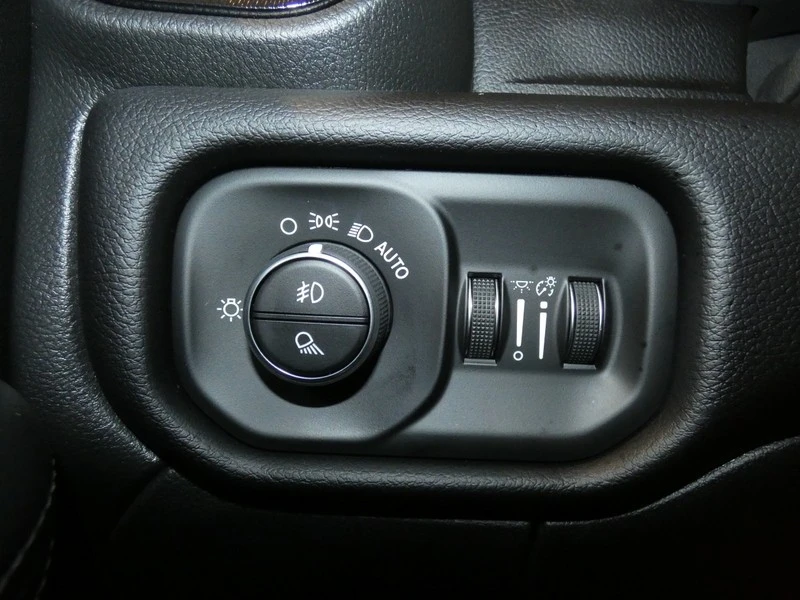 2025 Ram 2500 - Image 19 of 31