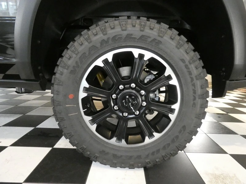 2025 Ram 2500 - Image 8 of 31