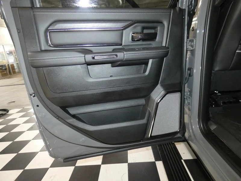 2025 Ram 2500 - Image 27 of 31