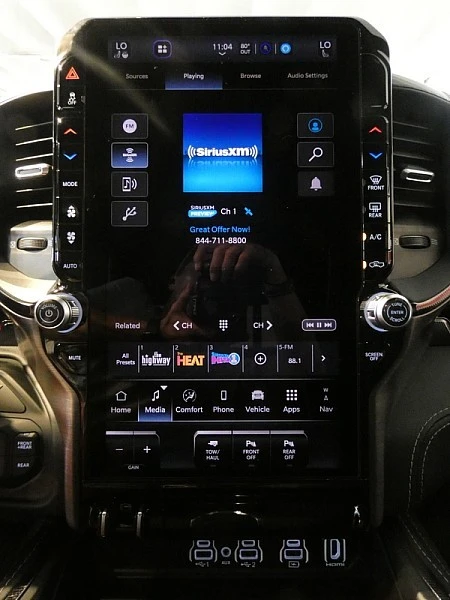 2025 Ram 2500 - Image 14 of 31