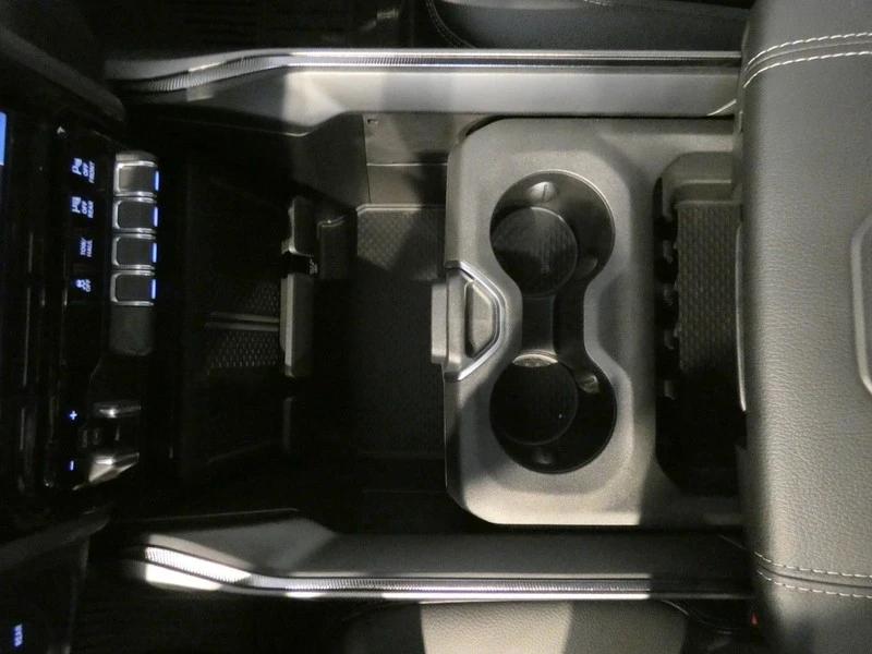 2025 Ram 2500 - Image 18 of 21