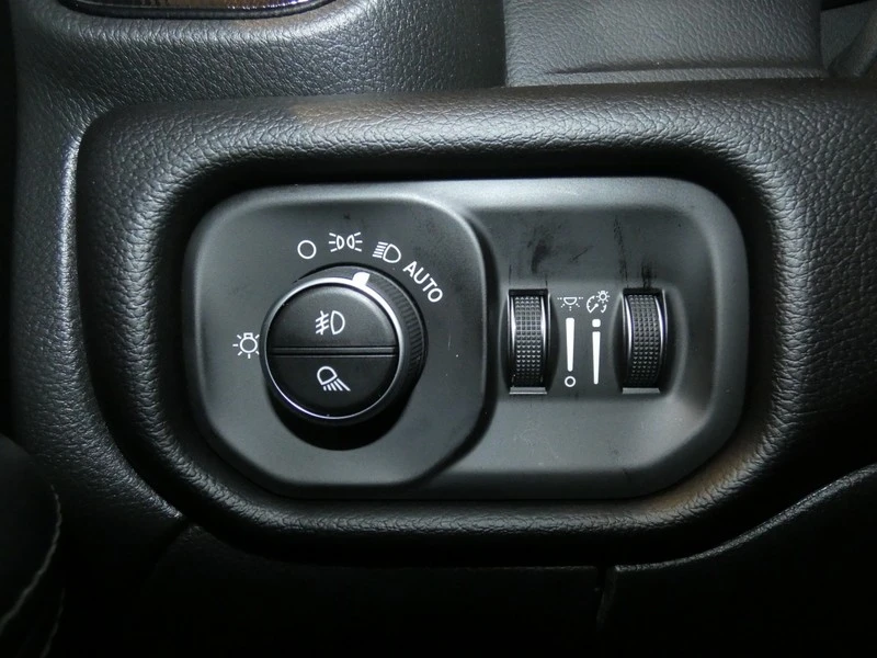 2025 Ram 2500 - Image 19 of 21