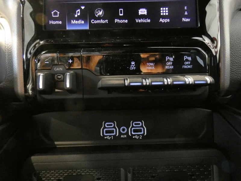 2025 Ram 2500 - Image 16 of 21