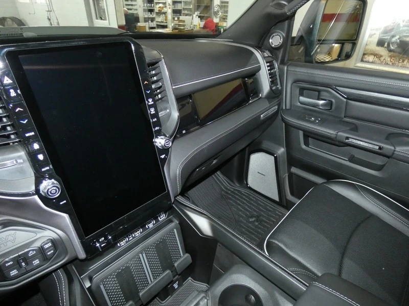 2025 Ram 2500 - Image 12 of 21