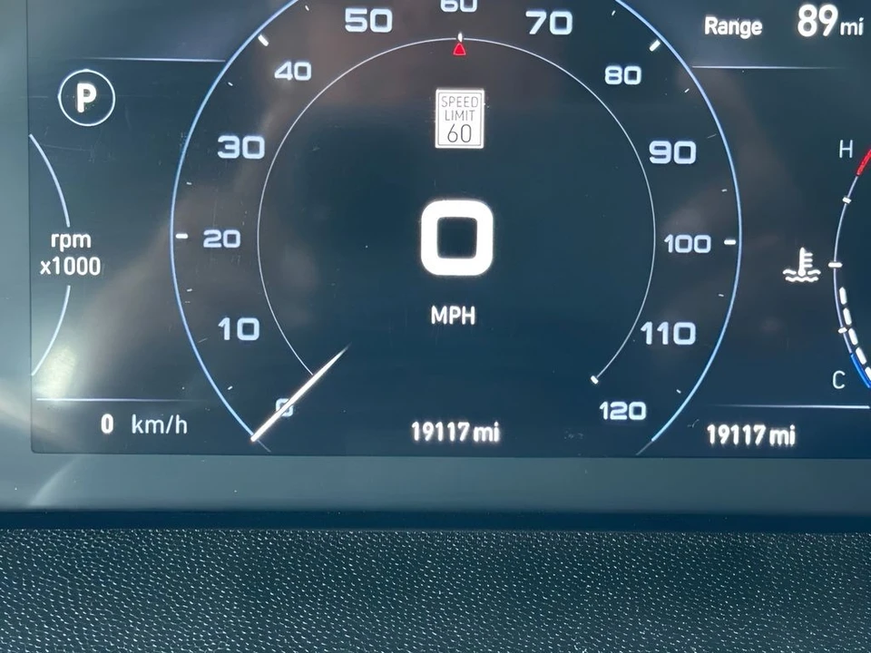 2025 Ram 2500 - Image 17 of 27