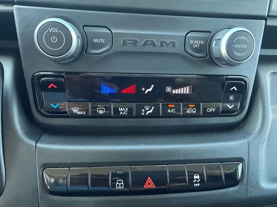 2025 Ram 2500 - Image 13 of 27