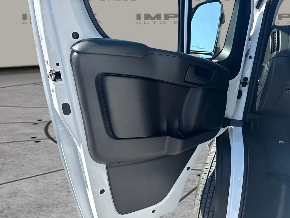 2025 Ram 2500 - Image 18 of 27