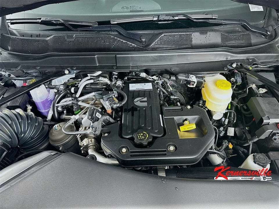 2025 Ram 2500 - Image 18 of 21