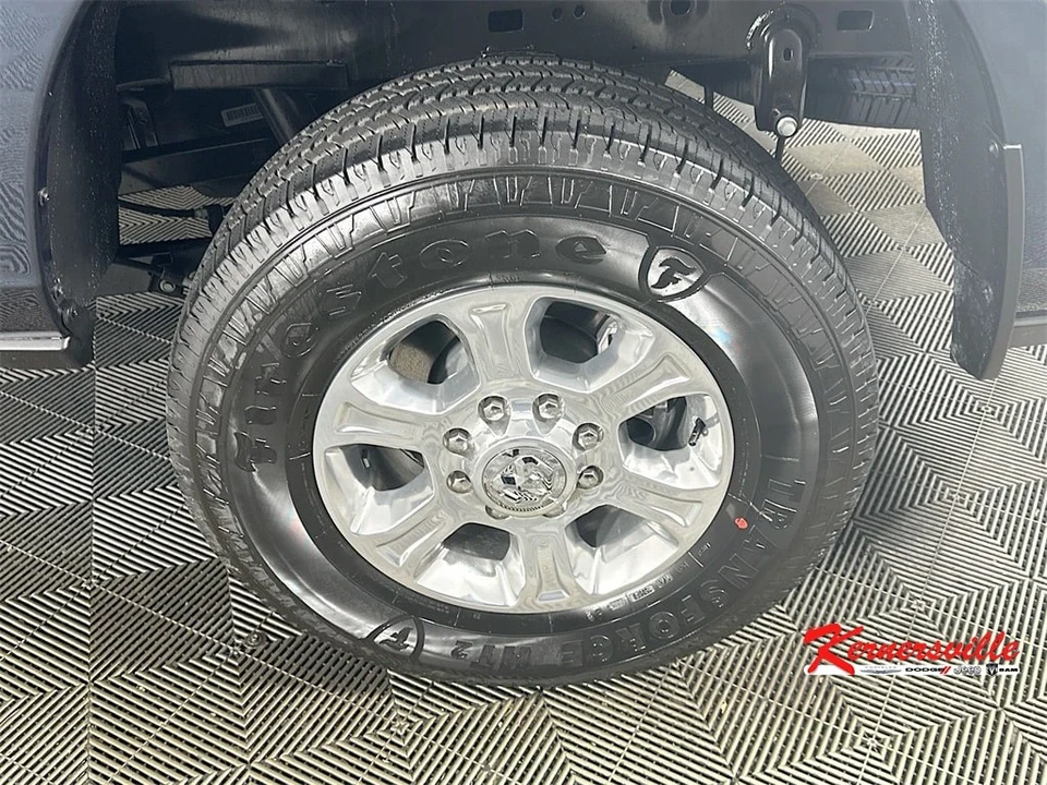 2025 Ram 2500 - Image 17 of 21