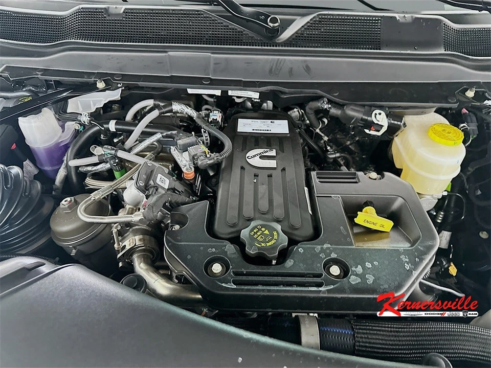 2025 Ram 2500 - Image 18 of 21
