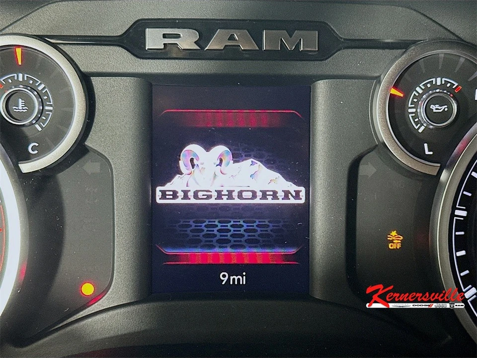 2025 Ram 2500 - Image 11 of 12