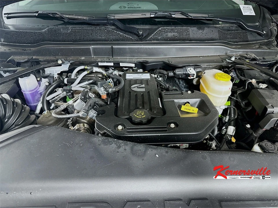 2025 Ram 2500 - Image 18 of 21