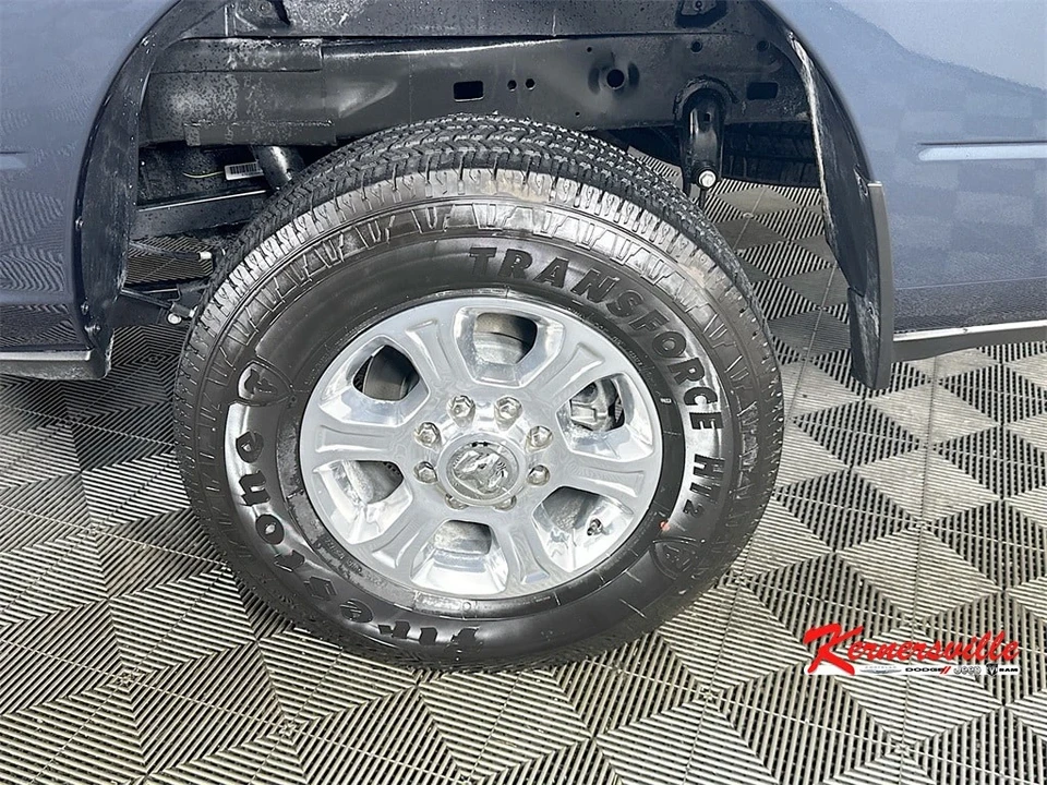 2025 Ram 2500 - Image 17 of 21