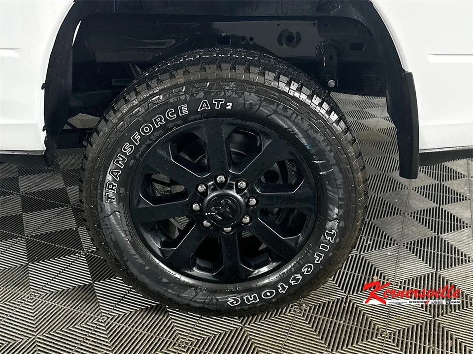 2025 Ram 2500 - Image 17 of 21