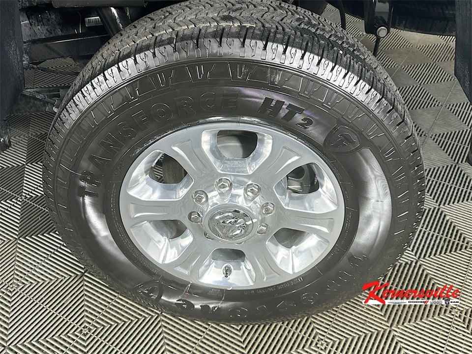 2025 Ram 2500 - Image 17 of 21