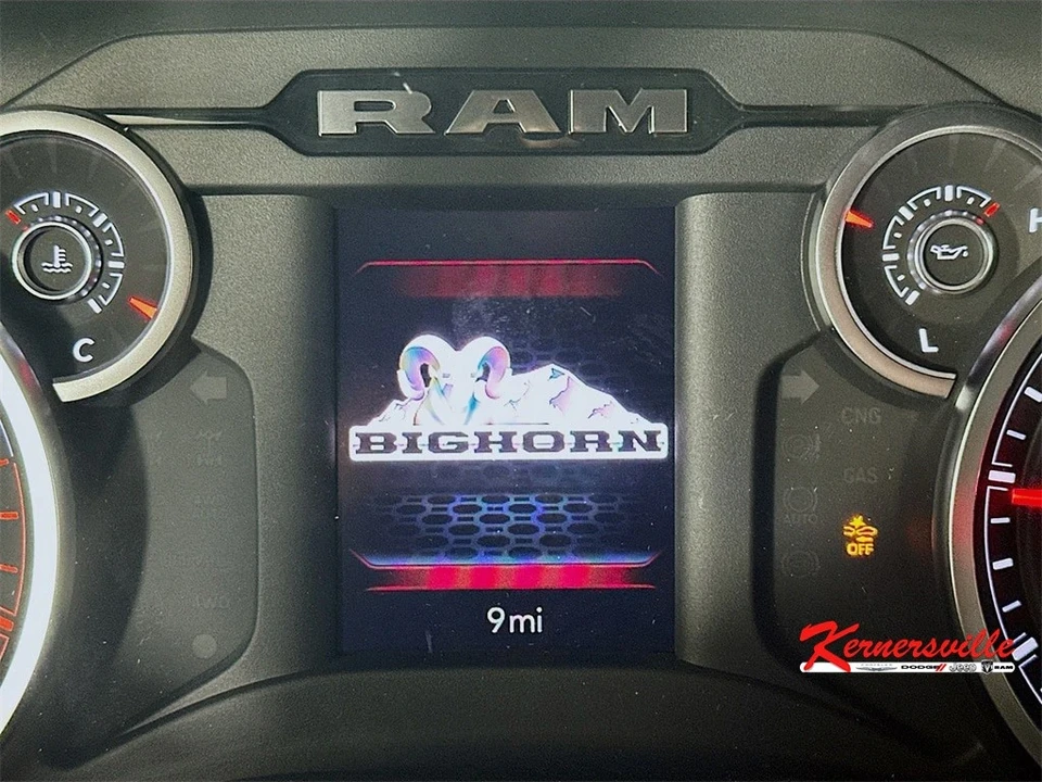 2025 Ram 2500 - Image 11 of 12