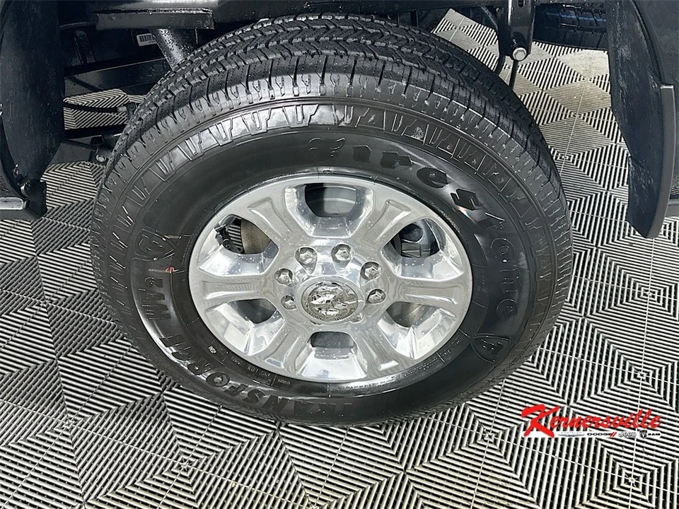 2025 Ram 2500 - Image 17 of 21
